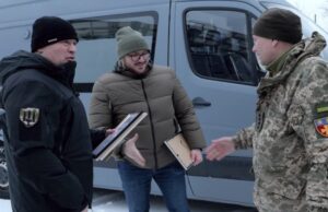 Волонтери «Української команди» передали бійцям 143 бригади ЗСУ машину «швидкої допомоги» Волонтери-«Української-команди»-передали-бійцям-143-бригади-ЗСУ-машину-«швидкої-допомоги»