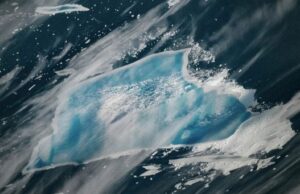 Найстаріший айсберг “помирає”: NASA показало як крижаний велетень доживає останні дні (фото) Найстаріший-айсберг-“помирає”:-nasa-показало-як-крижаний-велетень-доживає-останні-дні-(фото)