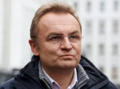 Діти Львова не йдуть до школи 12 січня через снігопад: Садовий закликав не користуватися авто Діти-Львова-не-йдуть-до-школи-12-січня-через-снігопад:-Садовий-закликав-не-користуватися-авто