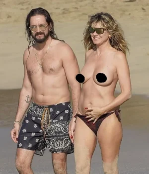 Хайді-Клум-помітили-топлес-під-час-відпочинку-на-Сен-Бартелемі-з-Томом-Кауліцем