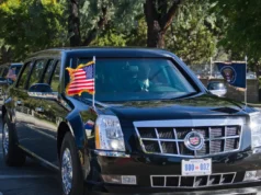 Кортеж Дональда Трампа змінив маршрут у Флориді через виявлення "підозрілого предмета" Кортеж-Дональда-Трампа-змінив-маршрут-у-Флориді-через-виявлення-"підозрілого-предмета"