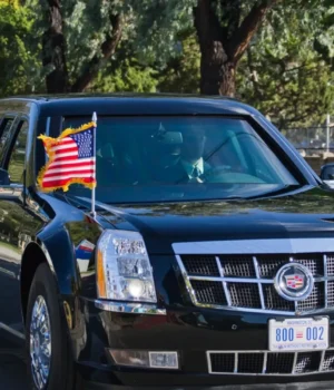 Кортеж-Дональда-Трампа-змінив-маршрут-у-Флориді-через-виявлення-"підозрілого-предмета"