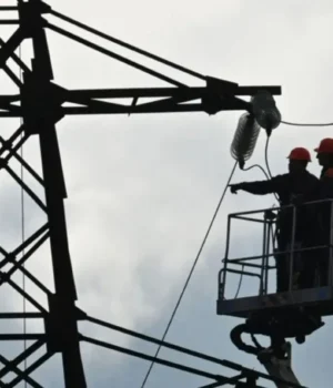 На-Чернігівщині-росіяни-пошкодили-енергооб'єкт:-знеструмлено-частину-населених-пунктів На-Чернігівщині-росіяни-пошкодили-енергооб'єкт:-знеструмлено-частину-населених-пунктів