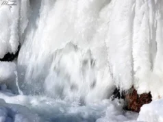 На Тернопільщині замерз найвищий рівнинний водоспад України На Тернопільщині замерз найвищий рівнинний водоспад України