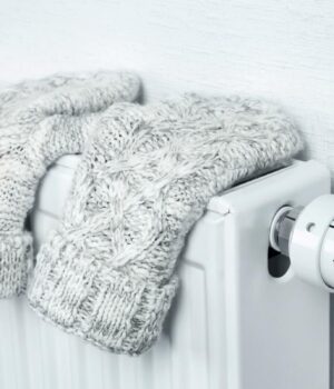 Сотні-будинків-досі-без-тепла:-яка-ситуація-з-відновленням-опалення-у-Києві Сотні-будинків-досі-без-тепла:-яка-ситуація-з-відновленням-опалення-у-Києві