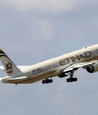 Кожен Boeing 777 має ці чорні смуги на крилах: ось для чого вони насправді потрібні Кожен-boeing-777-має-ці-чорні-смуги-на-крилах:-ось-для-чого-вони-насправді-потрібні