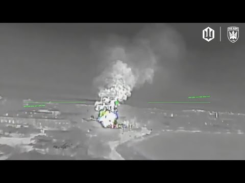 Птахи СБС «блеканули» Маріуполь та знищили склад РАО 51 А у Макіївці в ніч 12-13... Птахи СБС «блеканули» Маріуполь та знищили склад РАО 51 А у Макіївці в ніч 12-13...