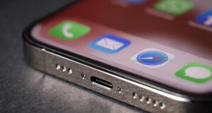 Як безпечно очистити роз’єм зарядки вашого iPhone, не пошкодивши контакти Як-безпечно-очистити-роз’єм-зарядки-вашого-iphone,-не-пошкодивши-контакти