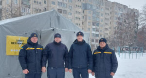 Зігрітися, підзарядитися, поспілкуватися: як у Луцьку на ЛПЗ працює пункт незламності Зігрітися,-підзарядитися,-поспілкуватися:-як-у-Луцьку-на-ЛПЗ-працює-пункт-незламності