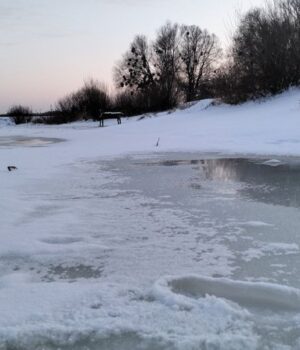 Зимова-риболовля-на-Стиру-у-Луцьку:-рятувальники-нагадали-правила-безпеки