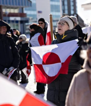 Гренландія-закликає-Велику-Британію-захистити-її-від-погроз-Дональда-Трампа