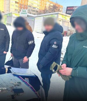 На-Волині-посадовець-ТЦК-хотів-3000-доларів-за-зняття-знайомого-з-розшуку