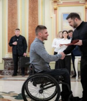 Переможець-Ігор-Нескорених-з-Волині-отримав-державну-нагороду-від-Президента Переможець-Ігор-Нескорених-з-Волині-отримав-державну-нагороду-від-Президента