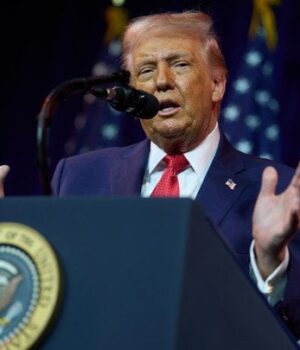 Трамп-й-далі-не-відкидає-ідею-придбання-Гренландії-—-Білий-дім