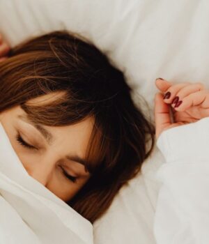 Відсипання-на-вихідних-може-нашкодити-здоров’ю