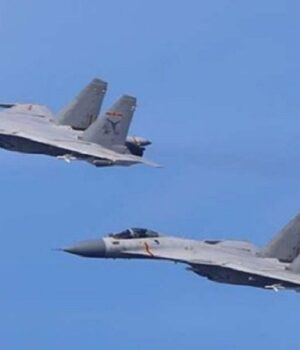 Китайський-винищувач-j-15-має-приховану-“ДНК”-російської-армії