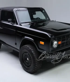 Ексклюзивний-"ретро-bronco"-Кевіна-Гарта-виставлять-на-аукціон-без-резервної-ціни