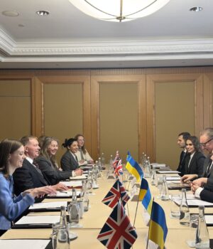 Україна-і-Велика-Британія-підписали-угоду-про-нульові-мита-для-аграрної-продукції