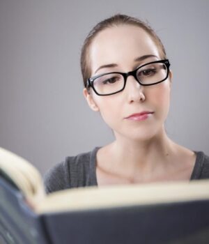 Людей-з-надзвичайно-високим-інтелектом-дратують-ці-11-речей