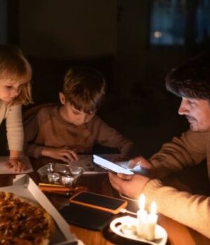 Україна-може-залишитися-без-світла-і-тепла:-РФ-планує-удари-по-підстанціях-АЕС,-–-ГУР