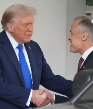 ЗМІ:-Трамп-скаржиться-на-вразливість-Канади-перед-Китаєм-та-росією-в-Арктиці