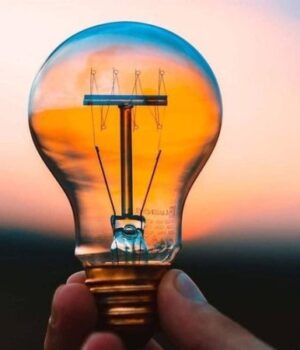 Світла-може-не-бути-до-16-годин:-в-Україні-змінюється-формат-відключень,-–-yasno