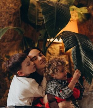 Інна-Мірошниченко-замилувала-фото-6-річного-сина-й-приголомшила-їхньою-схожістю