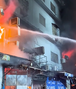 У-Пакистані-сталася-пожежа-в-торговельному-центрі,-є-загиблі