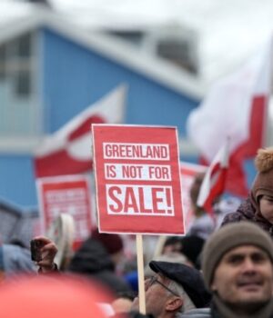 «Базукою»-по-США?-Союзники-сваряться-через-Гренландію-й-відсувають-убік-Україну