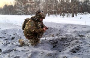 На Рівненщині поблизу колій знайшли скинуті російськими дронами міни На-Рівненщині-поблизу-колій-знайшли-скинуті-російськими-дронами-міни