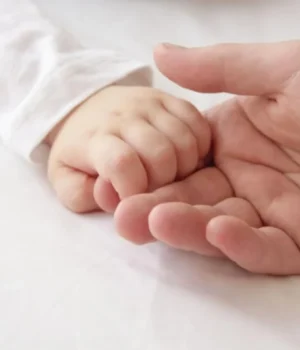 Допомога-7000-грн-на-малюка-до-року:-ПФУ-розповів,-коли-розпочнуться-виплати