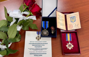 У Нововолинську рідним двох полеглих військових вручили їхні посмертні нагороди У-Нововолинську-рідним-двох-полеглих-військових-вручили-їхні-посмертні-нагороди