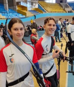 Волинські-лучники-привезли-дві-бронзи-з-чемпіонату-України