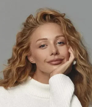 Тіна Кароль відреагувала на критику пісні про відсутність світла і тепла