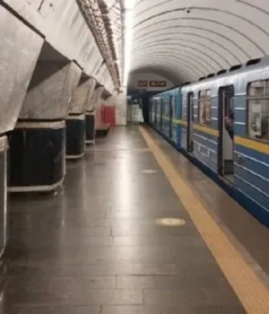 Київське-метро-змінює-рух-поїздів-через-складну-енергетичну-ситуацію