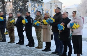 У Луцьку вшанували пам’ять захисників Донецького аеропорту У-Луцьку-вшанували-пам’ять-захисників-Донецького-аеропорту