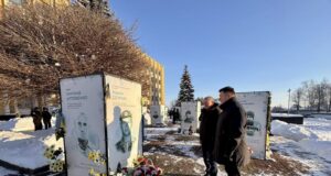 Нововолинці вшанували пам’ять Захисників Донецького аеропорту Нововолинці-вшанували-пам’ять-Захисників-Донецького-аеропорту