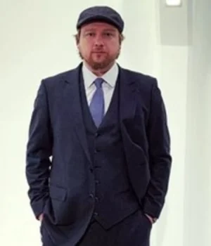 Блогер-Володимир-Петров-звільнений-з-Національного-військового-меморіального-кладовища