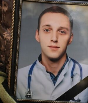 Із-загиблим-на-війні-лучанином-Іваном-Прокопцем-попрощалися-у-день-його-народження