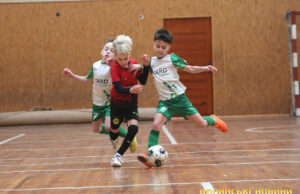 Спорт не зупинити: у Луцьку на чемпіонаті з футзалу змагаються 32 команди. Фото Спорт-не-зупинити:-у-Луцьку-на-чемпіонаті-з-футзалу-змагаються-32-команди.-Фото