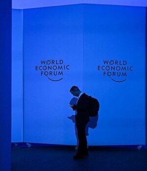 Світові-лідери-Давосі-перемкнули-увагу-з України-на “фальшиву-війну” —-politico