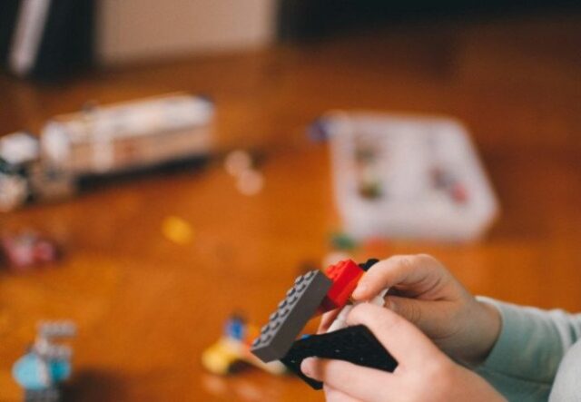 У 2025-му у Луцькій громаді звільнилося 130 вихователів дитячих садочків У-2025-му-у-Луцькій-громаді-звільнилося-130-вихователів-дитячих-садочків