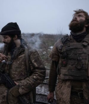 «Дзуськи-їм,-а-не-Донеччину!».-Двоє-піхотинців-130-днів-тримали-позицію-під-Костянтинівкою «Дзуськи-їм,-а-не-Донеччину!».-Двоє-піхотинців-130-днів-тримали-позицію-під-Костянтинівкою