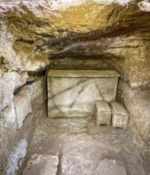 За-стінами-стародавнього-Риму-знайшли-святилище-Геракла-і-гробниці-еліти-віком-2400-років