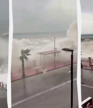 Страшний-циклон-вдарив-по-Італії:-восьмиметрові-хвилі-руйнують-узбережжя