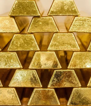 goldman-sachs-підвищив-прогноз-ціни-на-золото-на-кінець-року-до-$5400