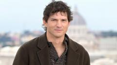 Стандарти-краси-диктує-не-Голлівуд:-Ештон-Кутчер-розвінчує-міфи-про-зовнішність Стандарти-краси-диктує-не-Голлівуд:-Ештон-Кутчер-розвінчує-міфи-про-зовнішність