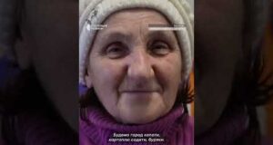 Люди гріються і заряджаються у потягах (ВІДЕО) Люди гріються і заряджаються у потягах (ВІДЕО)