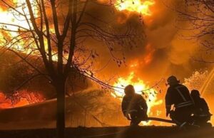 У ніч на 1 січня гасили пожежі під повторними обстрілами: у Луцьку відзначили рятувальників У-ніч-на-1-січня-гасили-пожежі-під-повторними-обстрілами:-у-Луцьку-відзначили-рятувальників