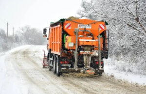 Луцьке комунальне підприємство отримало солерозкидачі за майже 13 мільйонів в лізинг Луцьке-комунальне-підприємство-отримало-солерозкидачі-за-майже-13-мільйонів-в-лізинг